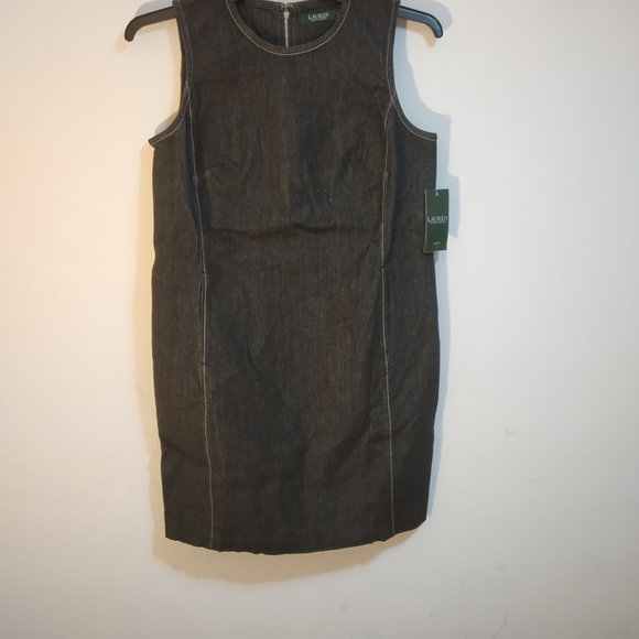 Lauren Ralph - Picture 3 of 5